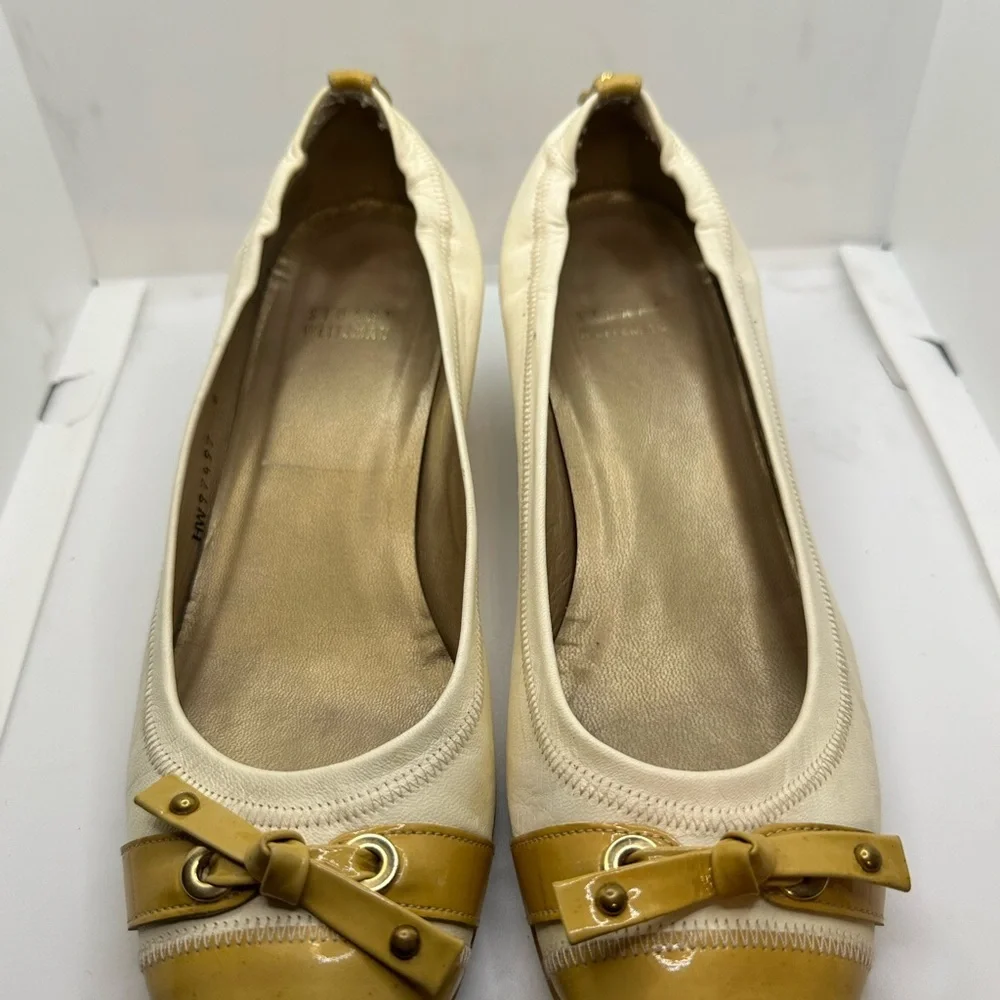 Stuart Weitzman Cream Heels with Chunky Heel and Bow Detail - Picture 2 of 7